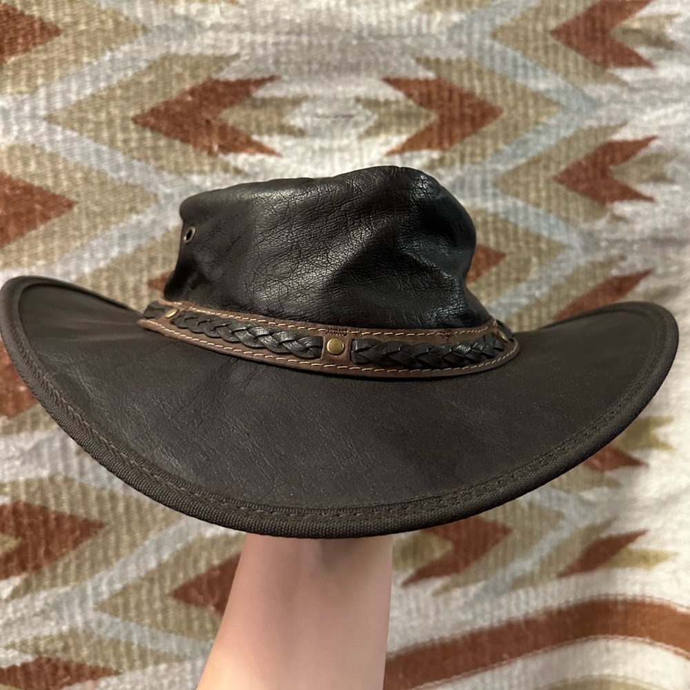Barmah Men's “Squashy hat-in-a-bag” Brown Leather Outback Hat with Braided Band